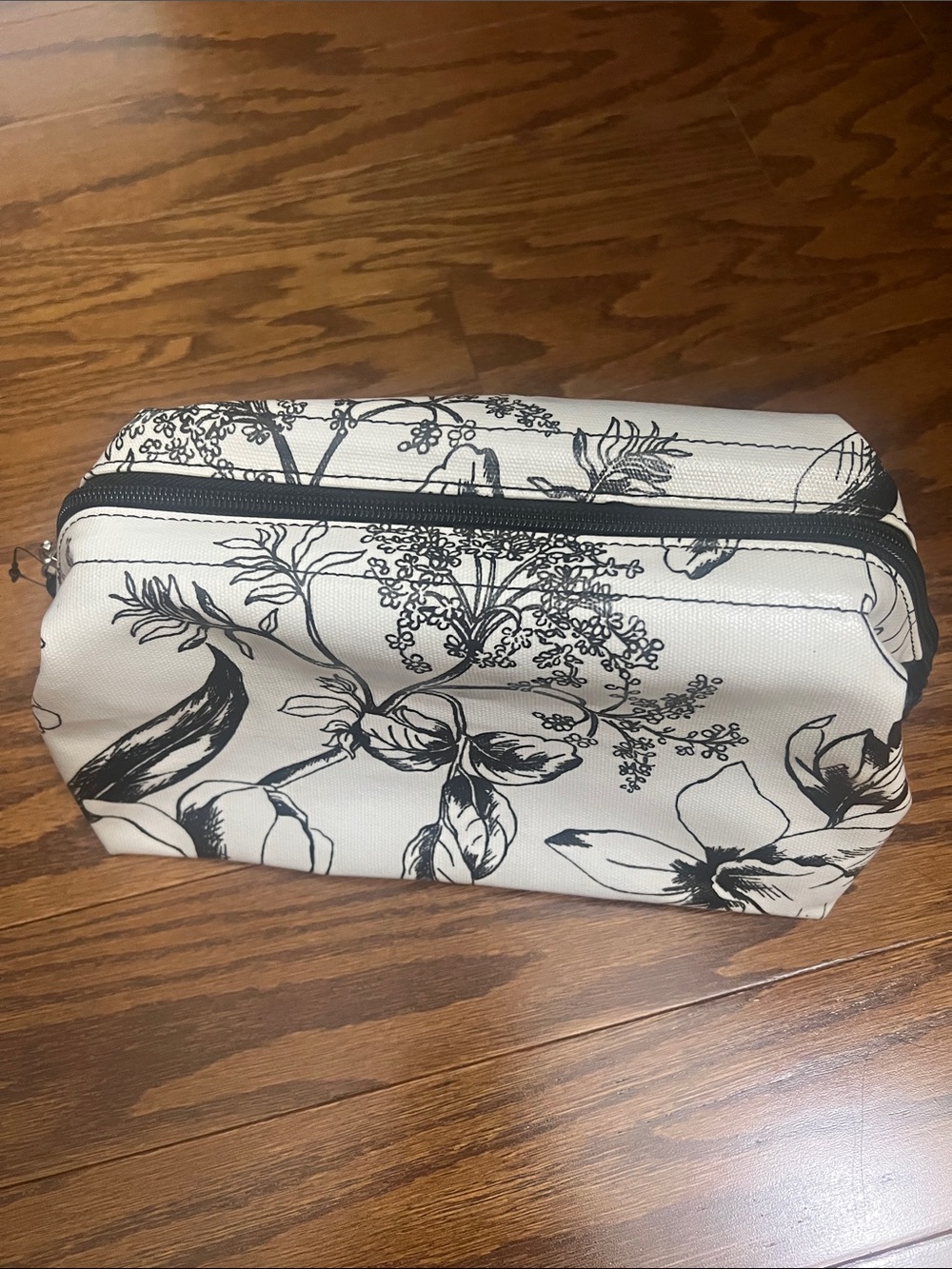 WHBM Black & White Floral Zipper Cosmetic Pouch. Used in very good condition